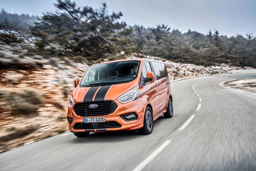  Ford Tourneo Custom Sport 2017 года  (WW) (фото 5 из 15)